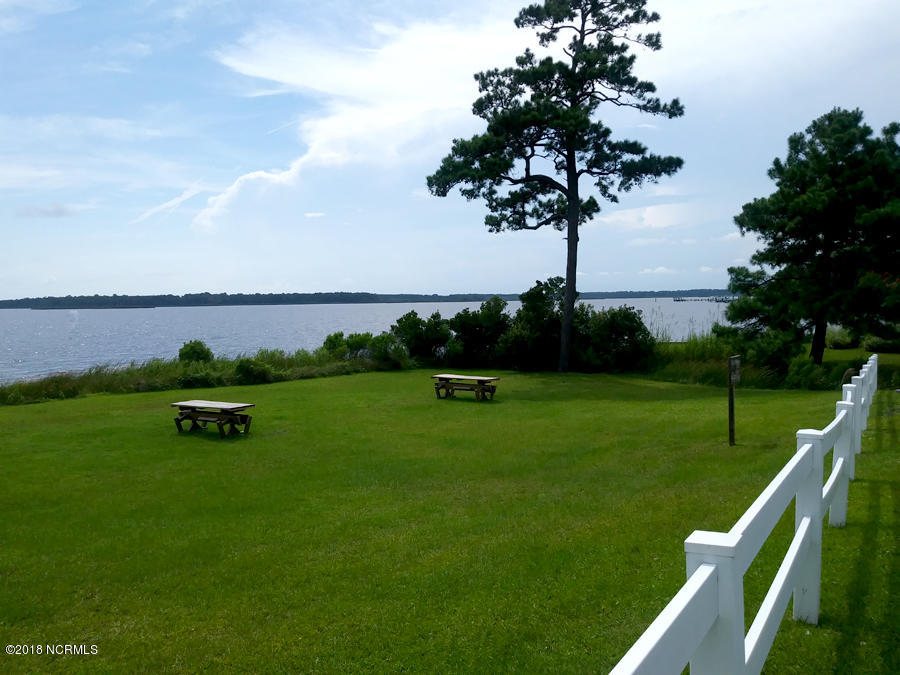 251 White Oak Bluff Road Stella, NC 28582 - Photo 3 of 31 Community Beach