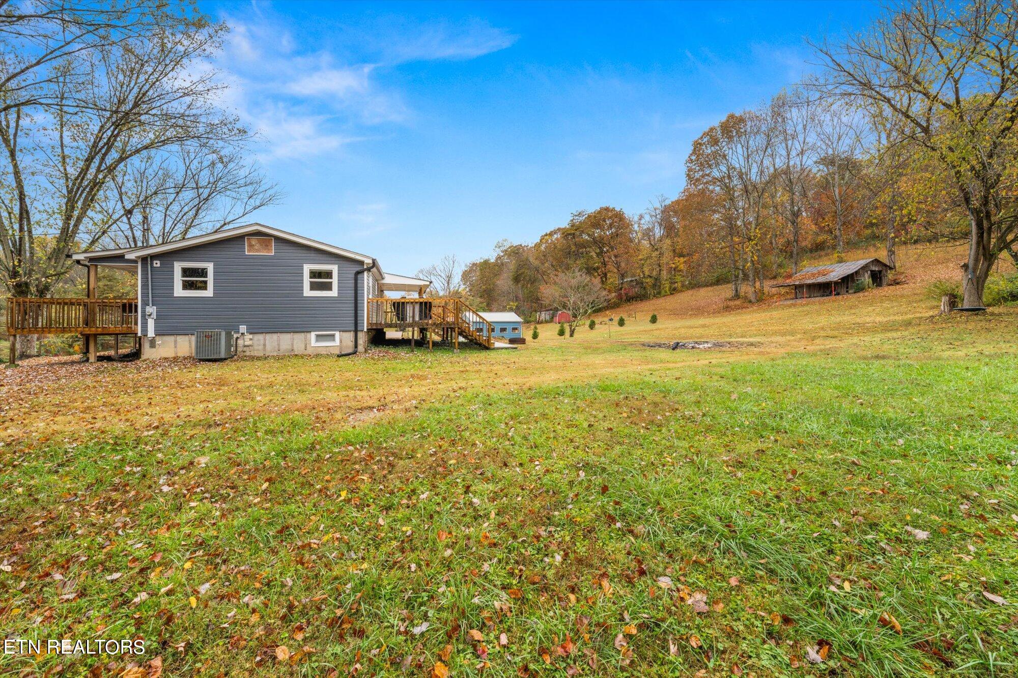 288 Carroll Hollow Road Clinton, TN 37716 - Photo 4 of 30 29-288-Carroll-Hollow-Rd-Clinton-TN-29