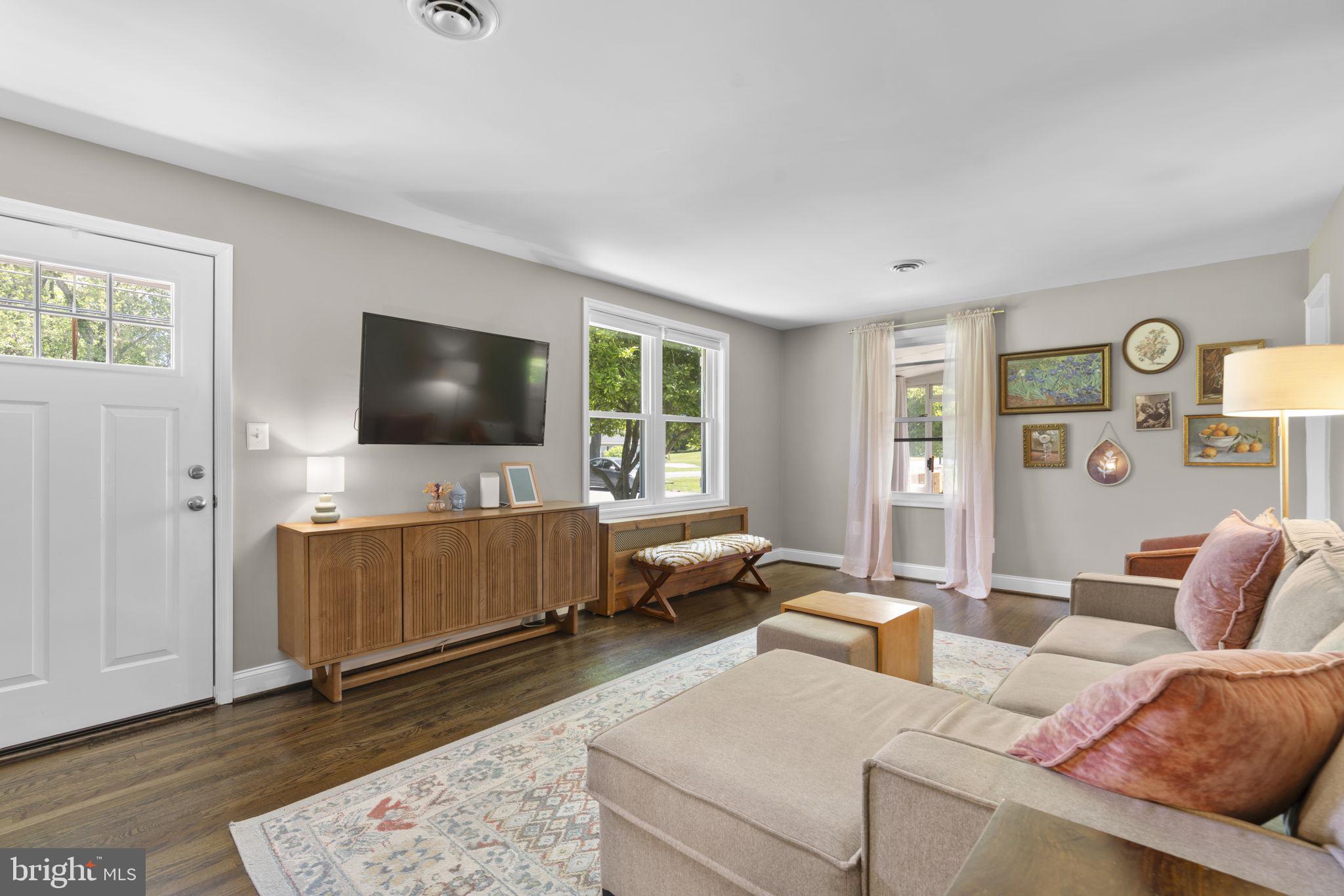 7546 Woodbine Road Woodbine, MD 21797 - Photo 6 of 46