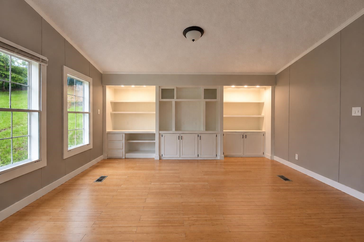 7906 Main Road Huntington, VT 05462 - Photo 8 of 19
