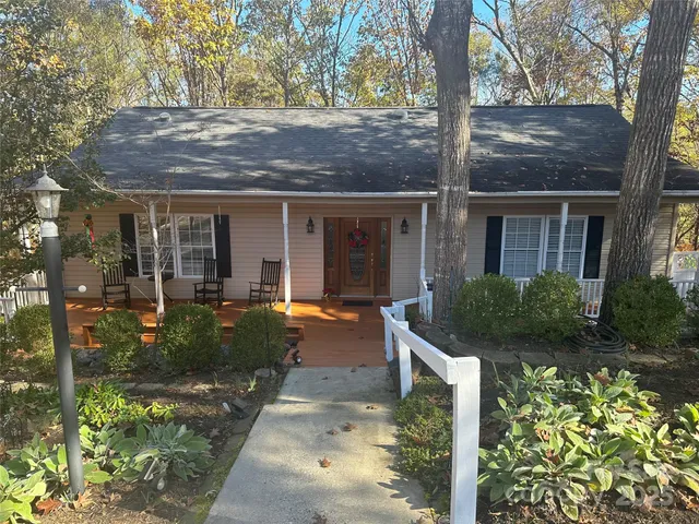 $449,000 | 25040 Timberlake Drive, Tega Cay, SC 29708