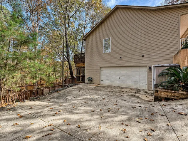 $449,000 | 25040 Timberlake Drive, Tega Cay, SC 29708