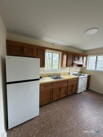 $2,600 | 53 1/2 Glenwood Avenue, Unit A, Norwalk, CT 06854