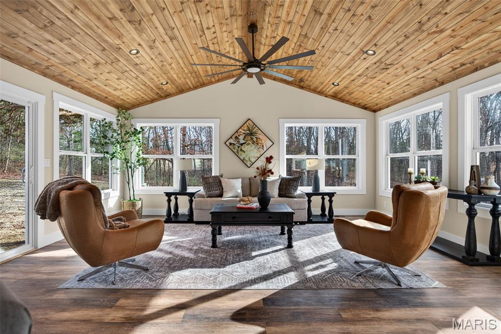 13556 Rustic Valley Road Wright City, MO 63390 - Photo 5 of 58