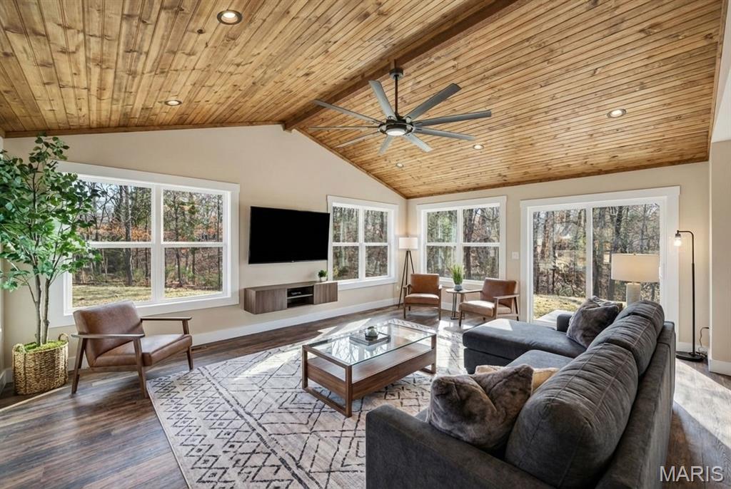 13556 Rustic Valley Road Wright City, MO 63390 - Photo 6 of 58