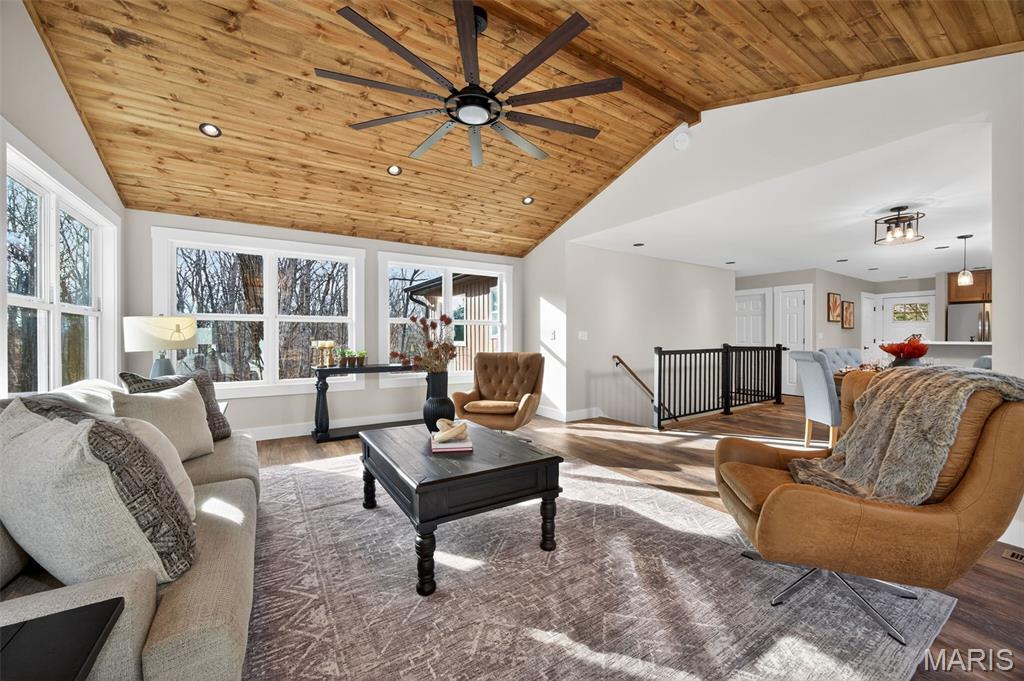 13556 Rustic Valley Road Wright City, MO 63390 - Photo 9 of 58