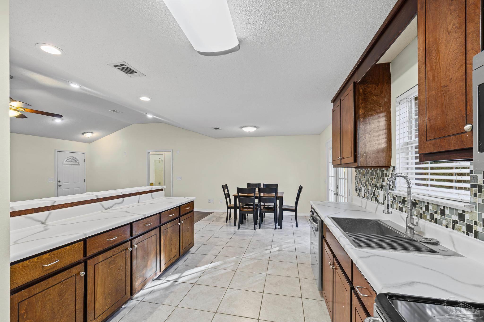 1507 Rivers Street Pensacola, FL 32514 - Photo 16 of 51 Gallery Image 16