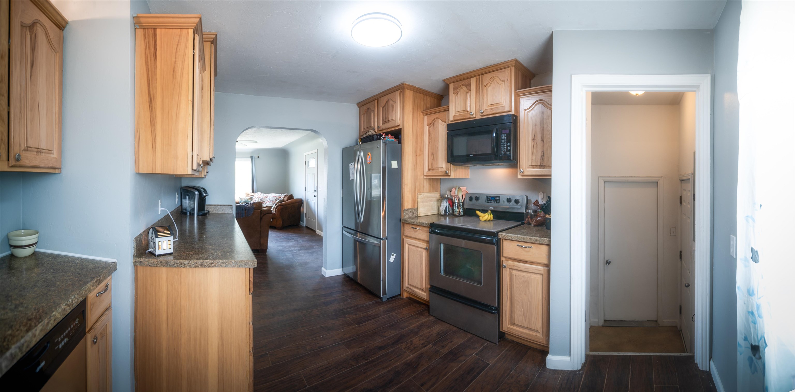 811 Howell Avenue Worland, WY 82401 - Photo 3 of 26