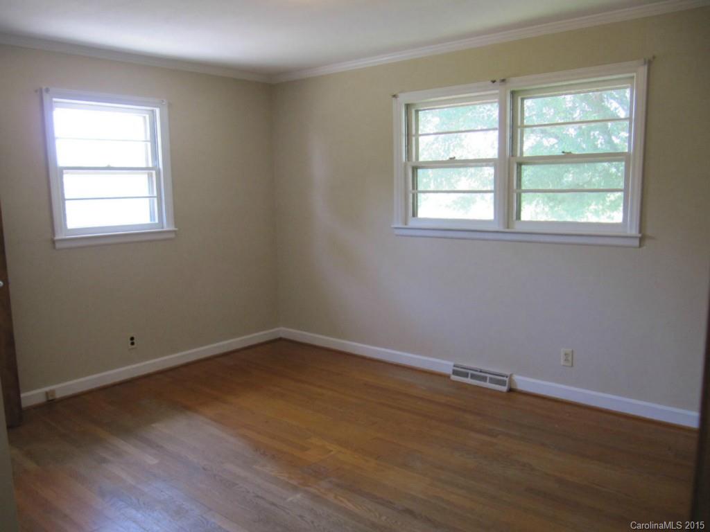 242 Mariposa Road Stanley, NC 28164 - Photo 13 of 24 Gallery Image 13