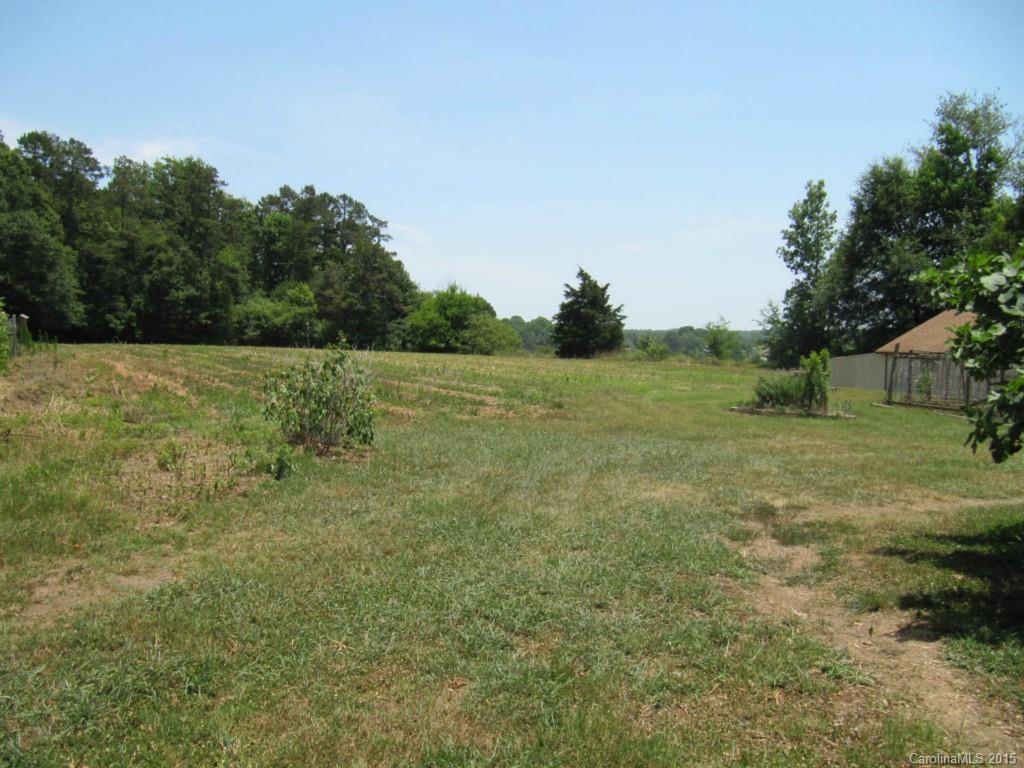 242 Mariposa Road Stanley, NC 28164 - Photo 5 of 24 Gallery Image 5