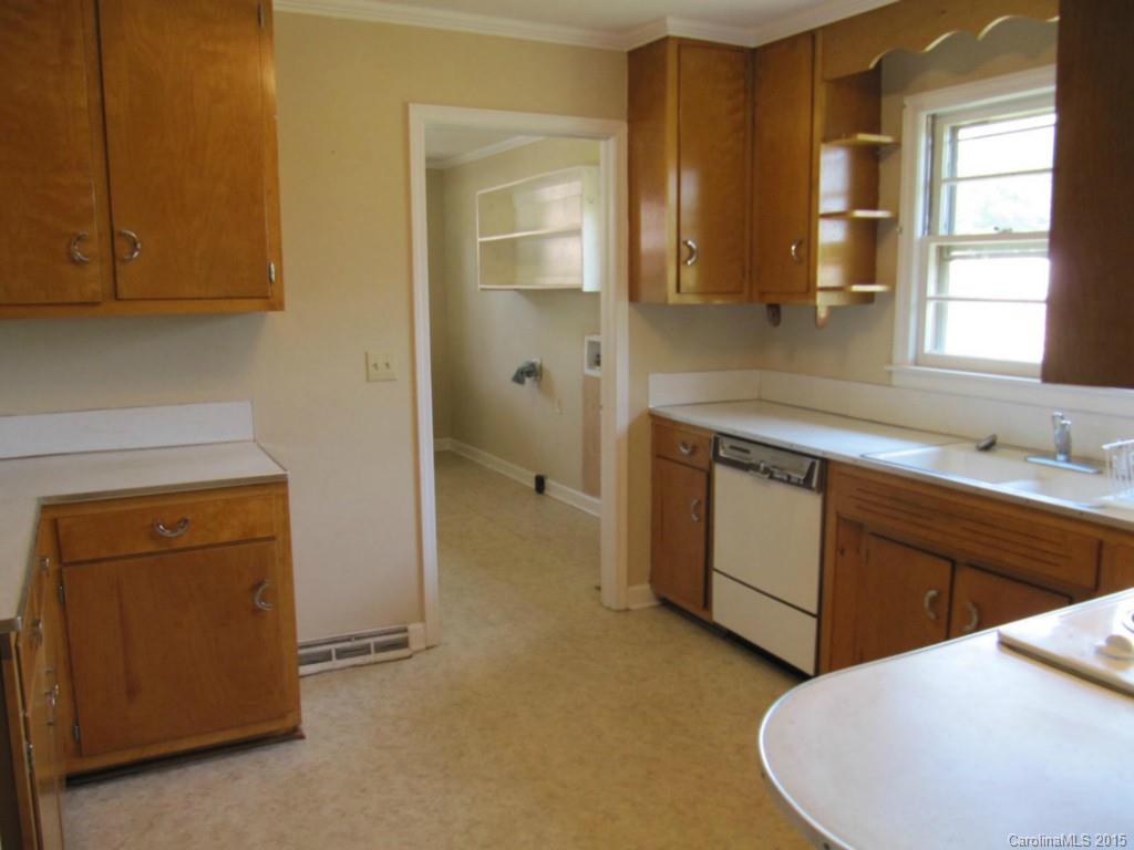 242 Mariposa Road Stanley, NC 28164 - Photo 10 of 24 Gallery Image 10