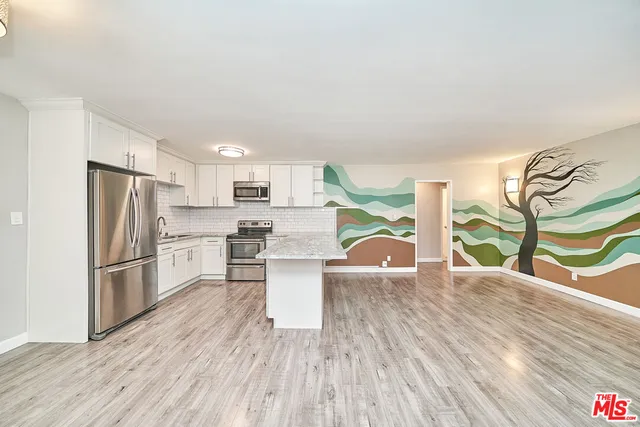 $399,000 | 6520 Shirley Avenue, Unit 14, Reseda, CA 91335