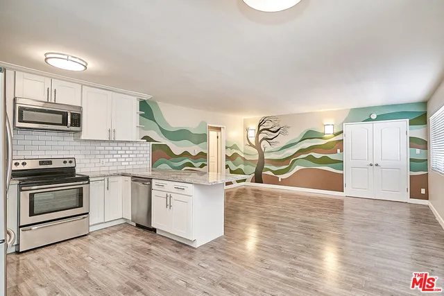 $399,000 | 6520 Shirley Avenue, Unit 14, Reseda, CA 91335