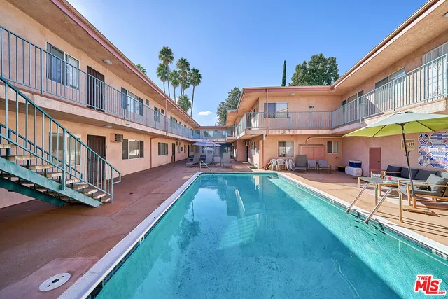 $399,000 | 6520 Shirley Avenue, Unit 14, Reseda, CA 91335