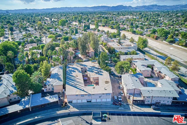 $399,000 | 6520 Shirley Avenue, Unit 14, Reseda, CA 91335