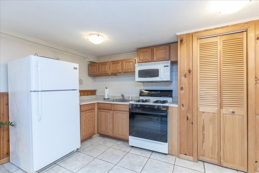 11 Spring Street Danvers, MA 01923 - Photo 32 of 42