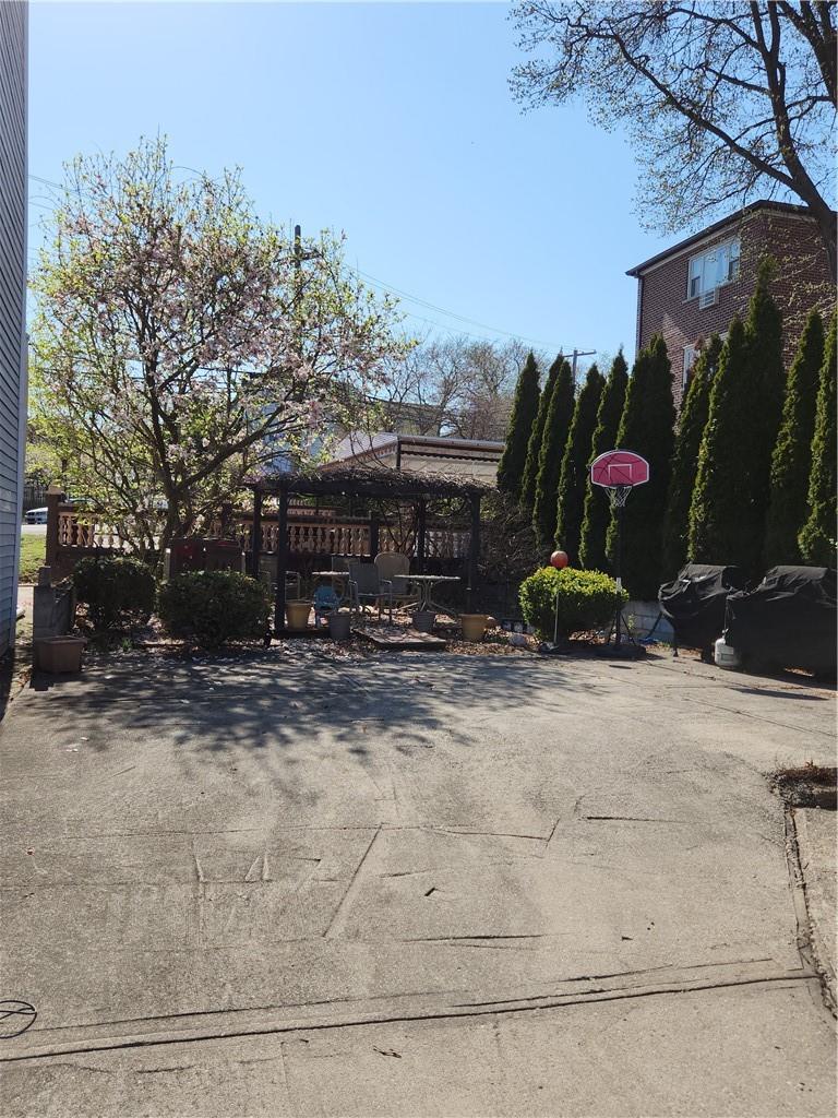 3393 Ely Avenue Bronx, NY 10469 - Photo 35 of 36