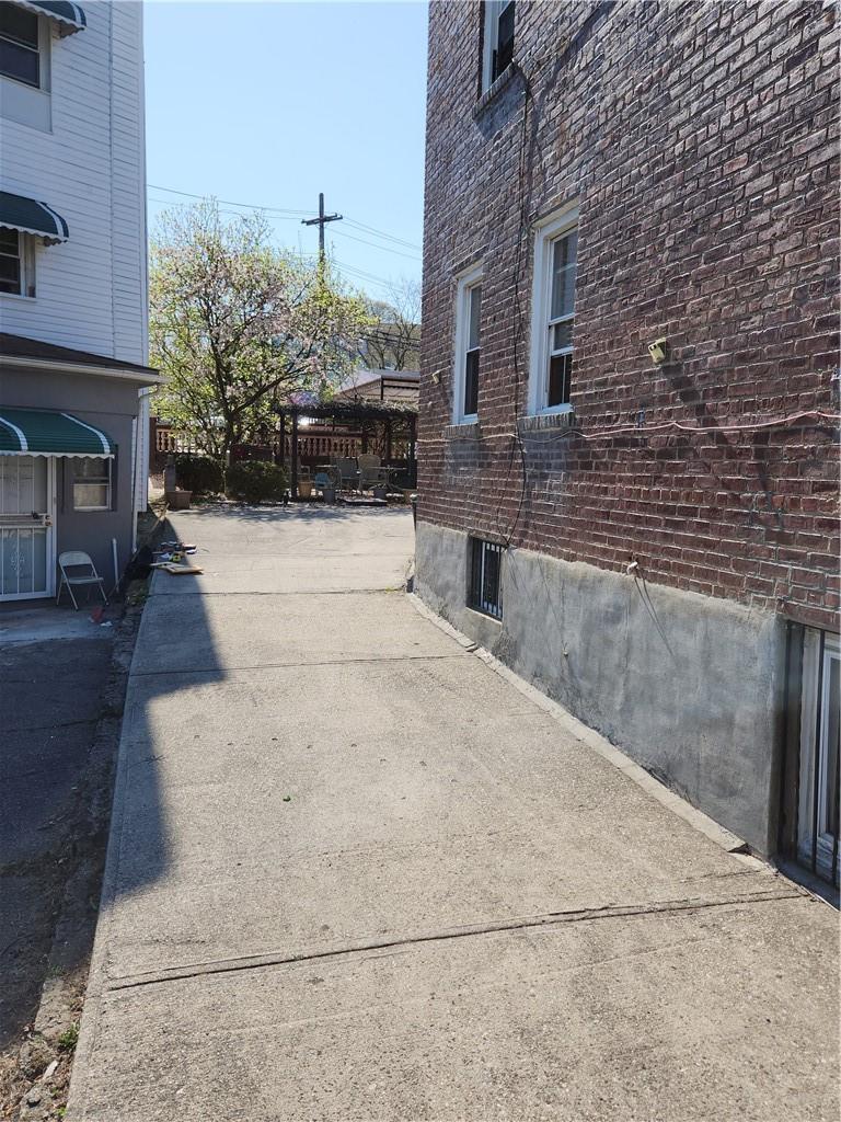 3393 Ely Avenue Bronx, NY 10469 - Photo 36 of 36