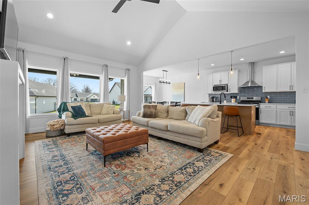 8444 Cryder Lane Troy, IL 62294 - Photo 9 of 38