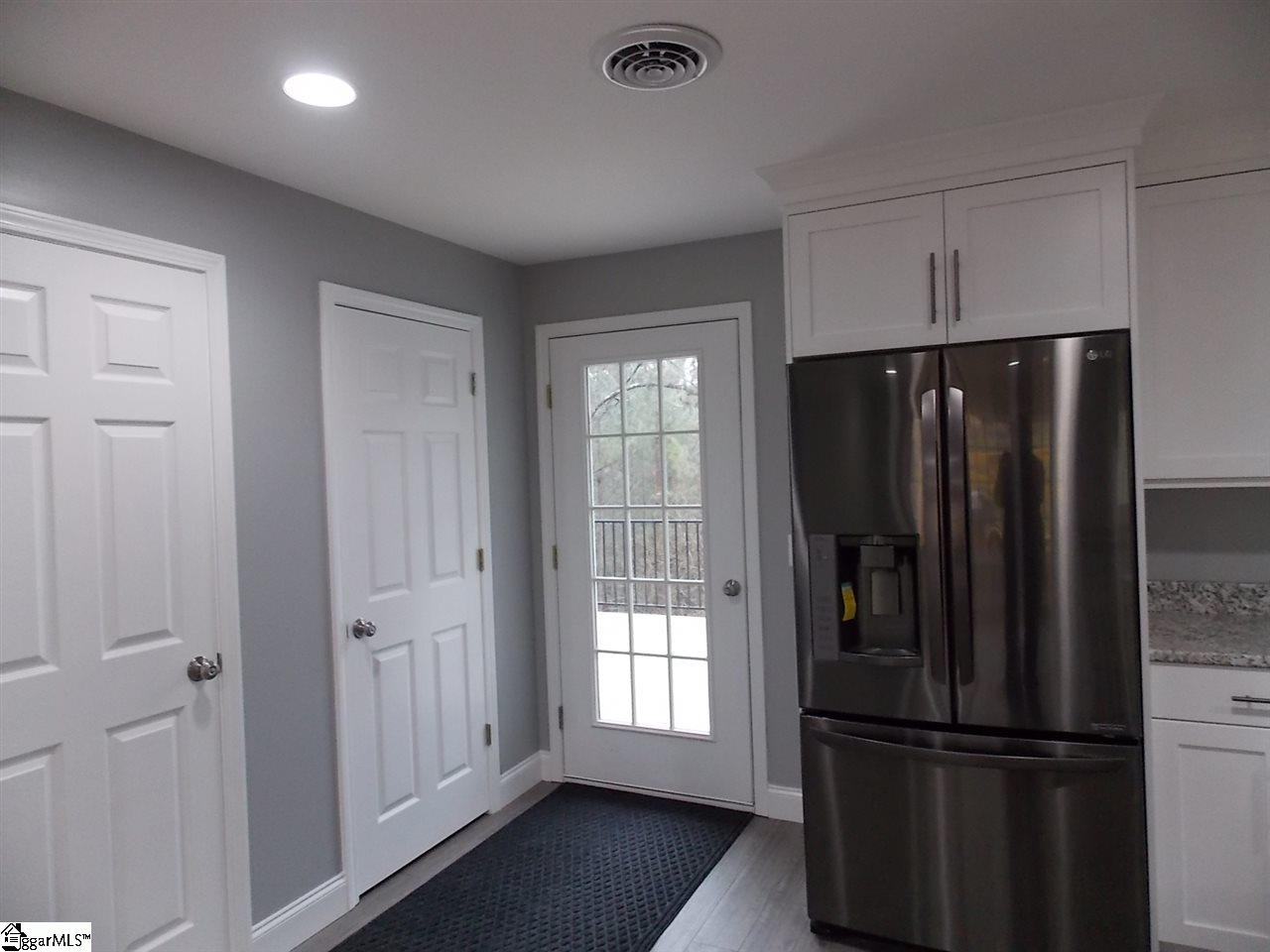 416 Old Fox Squirrel Ridge Road Pickens, SC 29671 - Photo 12 of 35