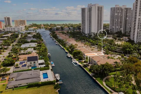 $3,100,000 | 3707 Northeast 214th Street, Unit 14, Aventura, FL 33180
