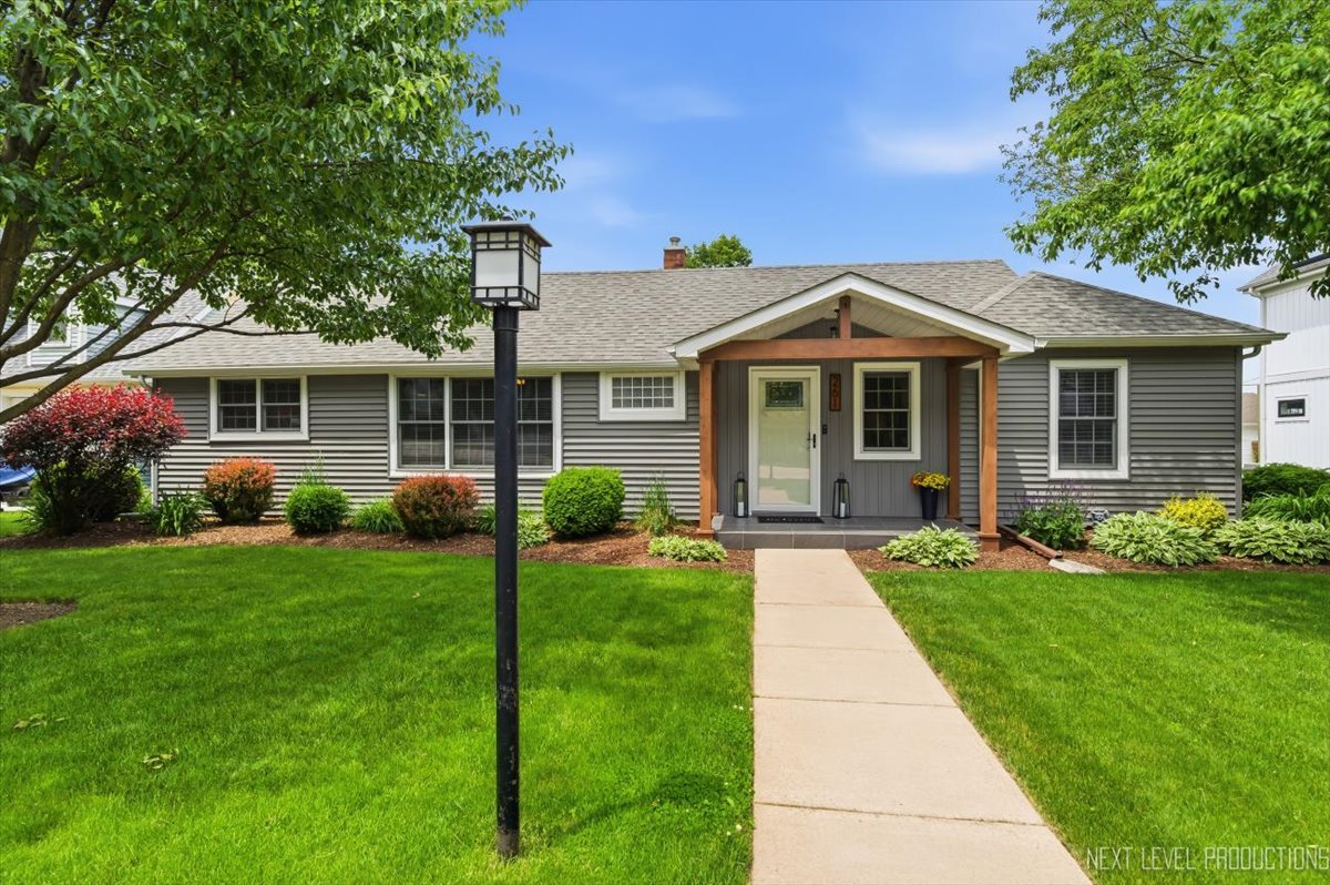 261 Main Street Oswego, IL 60543 - Photo 1 of 33