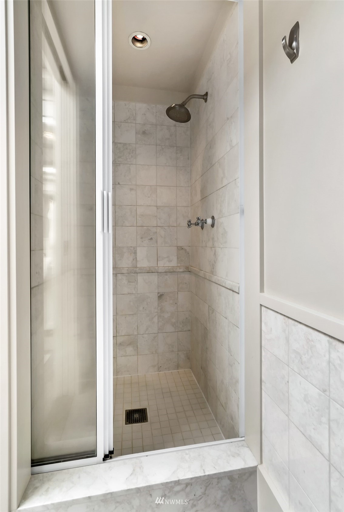 2315 216th Place Northeast Sammamish, WA 98074 - Photo 22 of 38 a bathroom with a shower