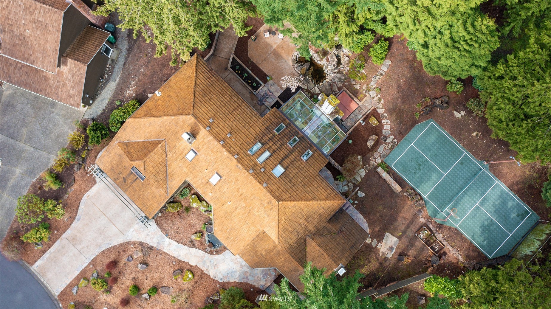 2315 216th Place Northeast Sammamish, WA 98074 - Photo 35 of 38 an aerial view of a house
