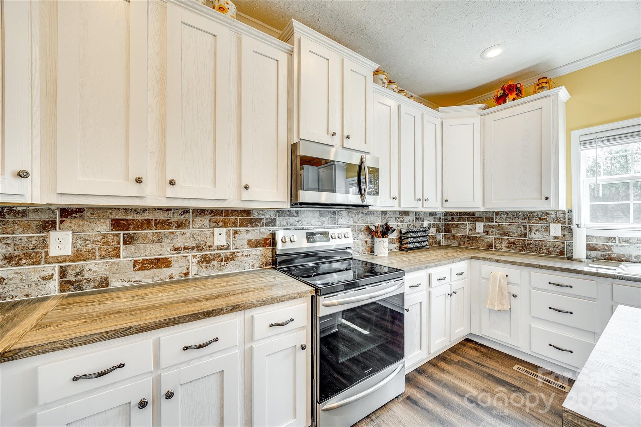 1370 Martin Road Hickory Grove, SC 29717 - Photo 9 of 48