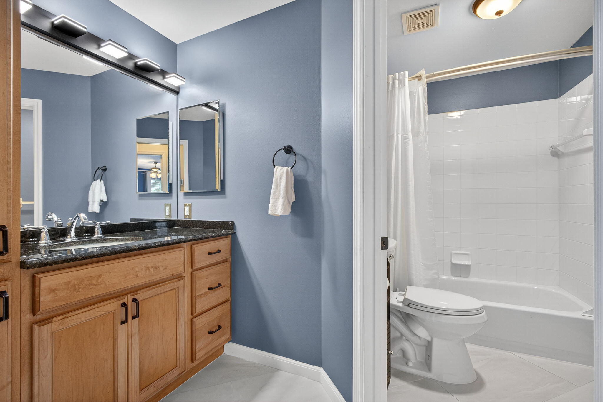 3738 Old Lighthouse Circle, Unit SEASON RENTAL) Wellington, FL 33414 - Photo 52 of 131 52-web-or-mls-BS1A3076