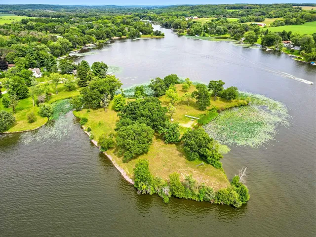 $1,150,000 | 5-22 Carol, Pardeeville, WI 53954