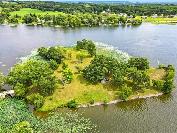 $1,095,000 | Lots 5-22 Carol, Pardeeville, WI 53954