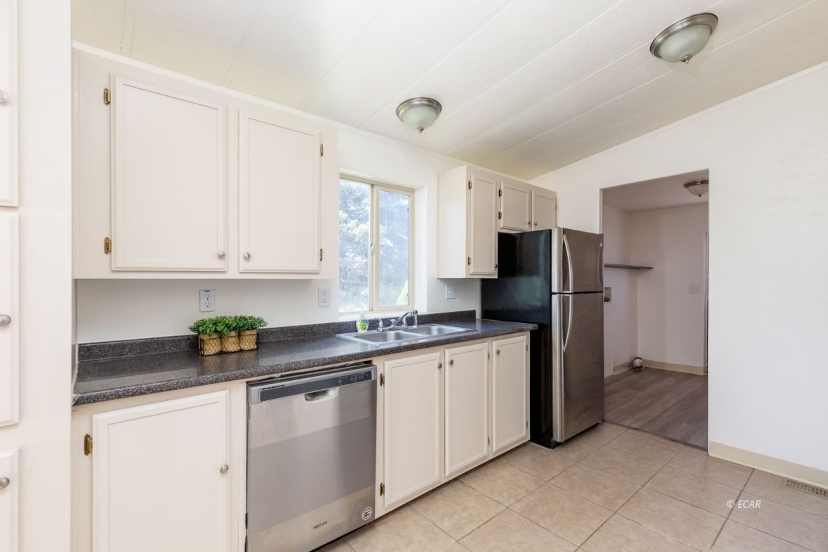 843 Spring Valley Parkway Spring Creek, NV 89815 - Photo 10 of 35 Gallery Image 10