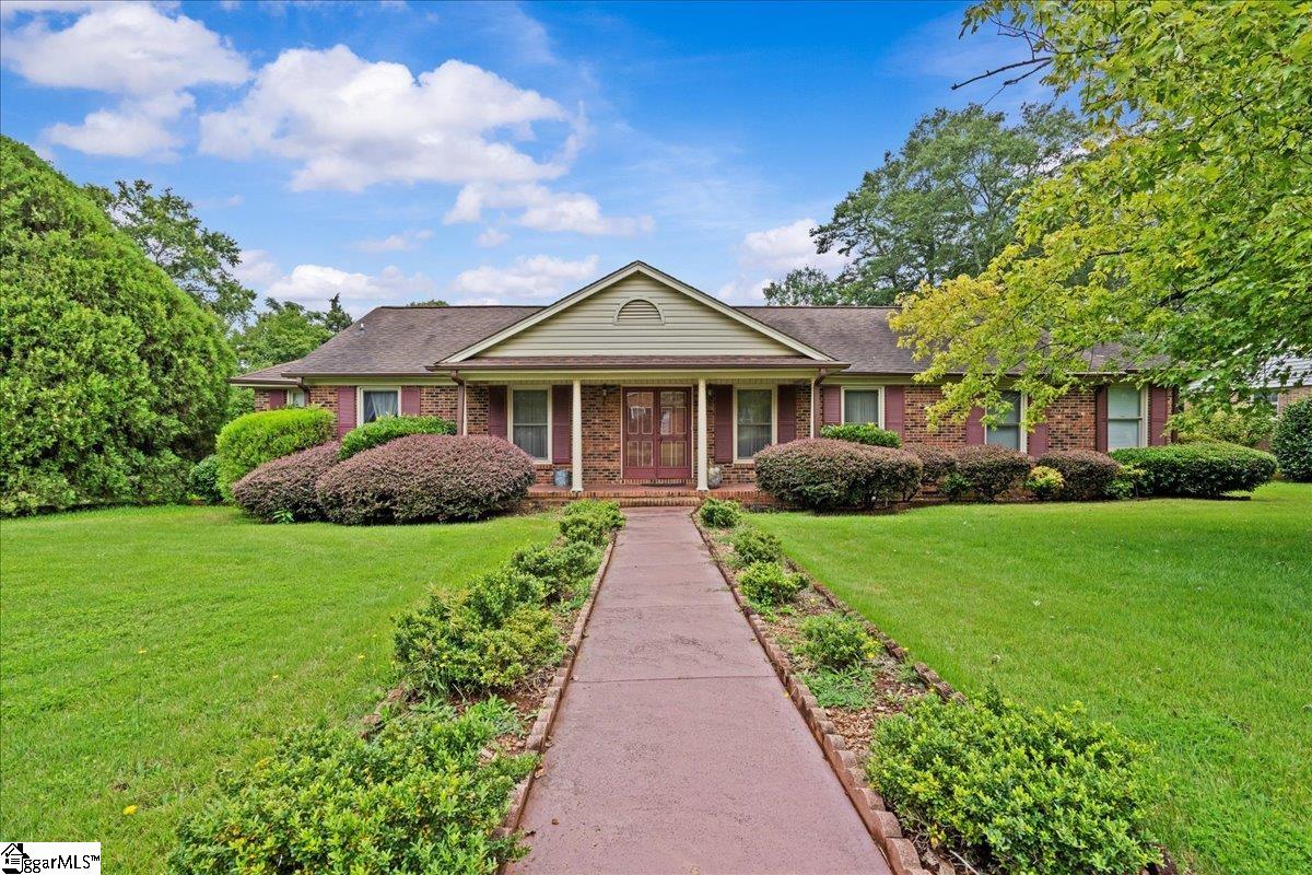 101 Lawnfield Street Mauldin, SC 29662 - Photo 2 of 44