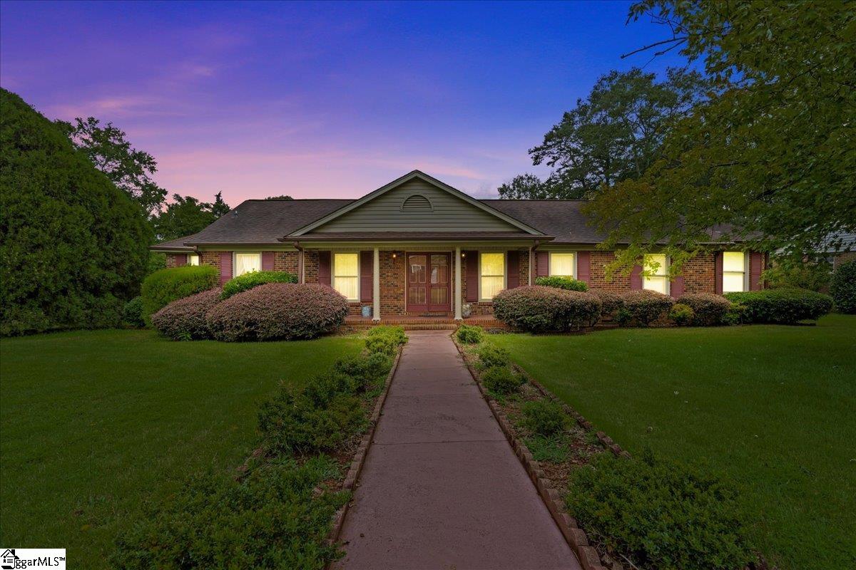 101 Lawnfield Street Mauldin, SC 29662 - Photo 3 of 44