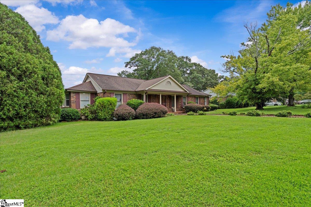 101 Lawnfield Street Mauldin, SC 29662 - Photo 4 of 44