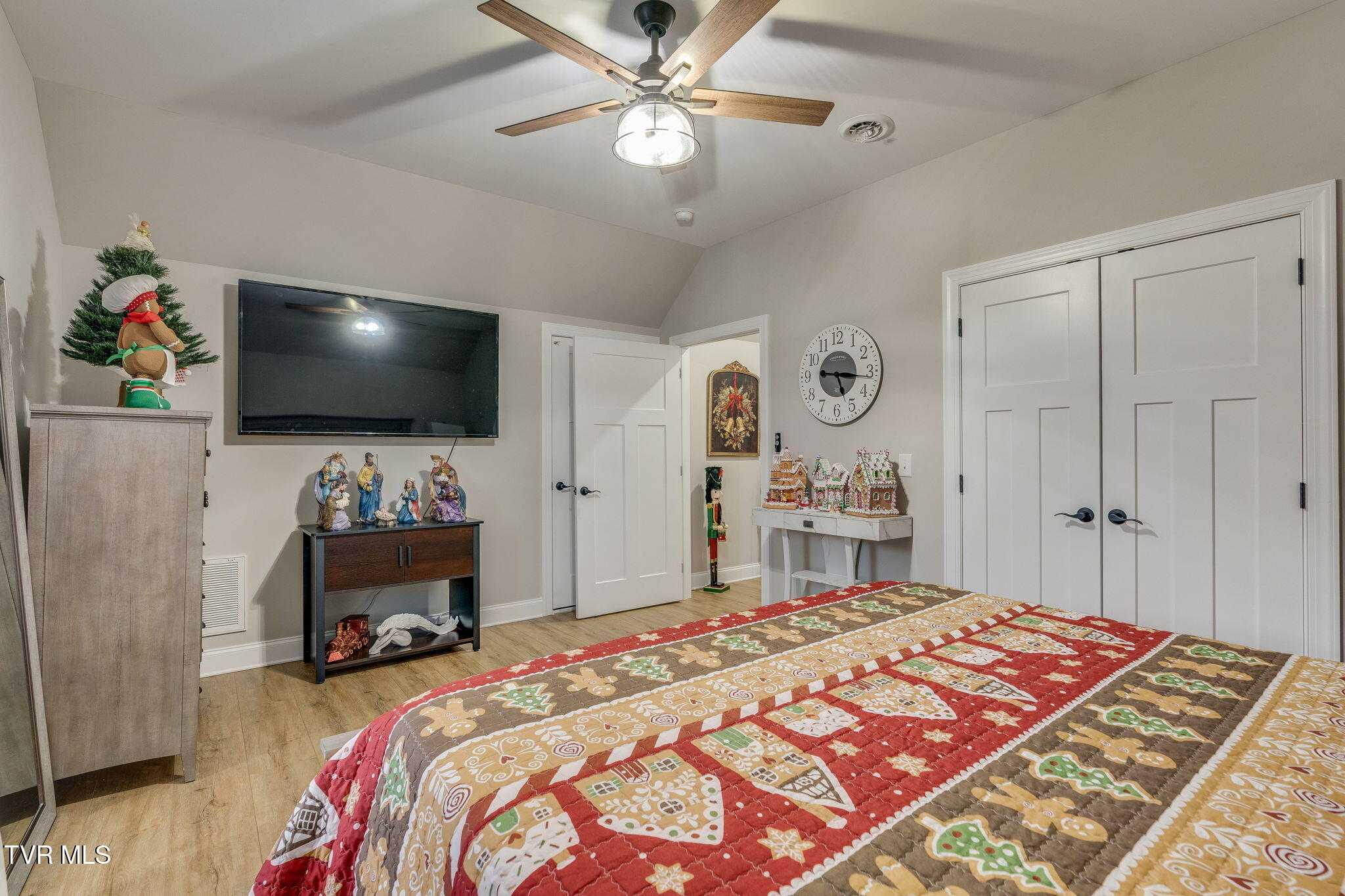 226 Quiet Stroll Lane Gray, TN 37615 - Photo 28 of 39 026