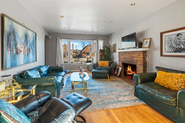 $235,000 | 10922 South Peoria Street, Chicago, IL 60643