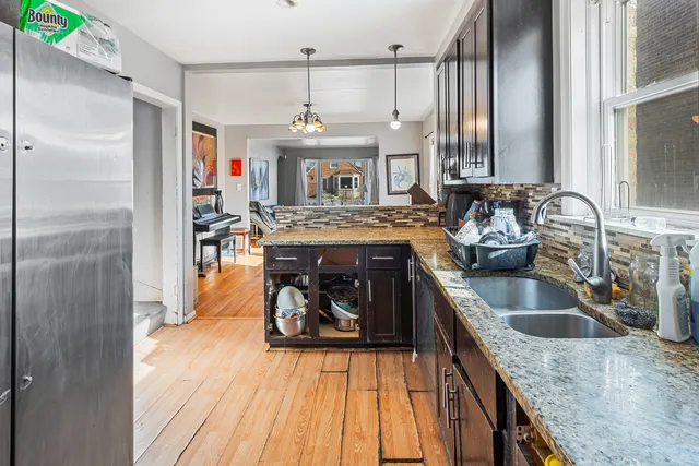 $235,000 | 10922 South Peoria Street, Chicago, IL 60643