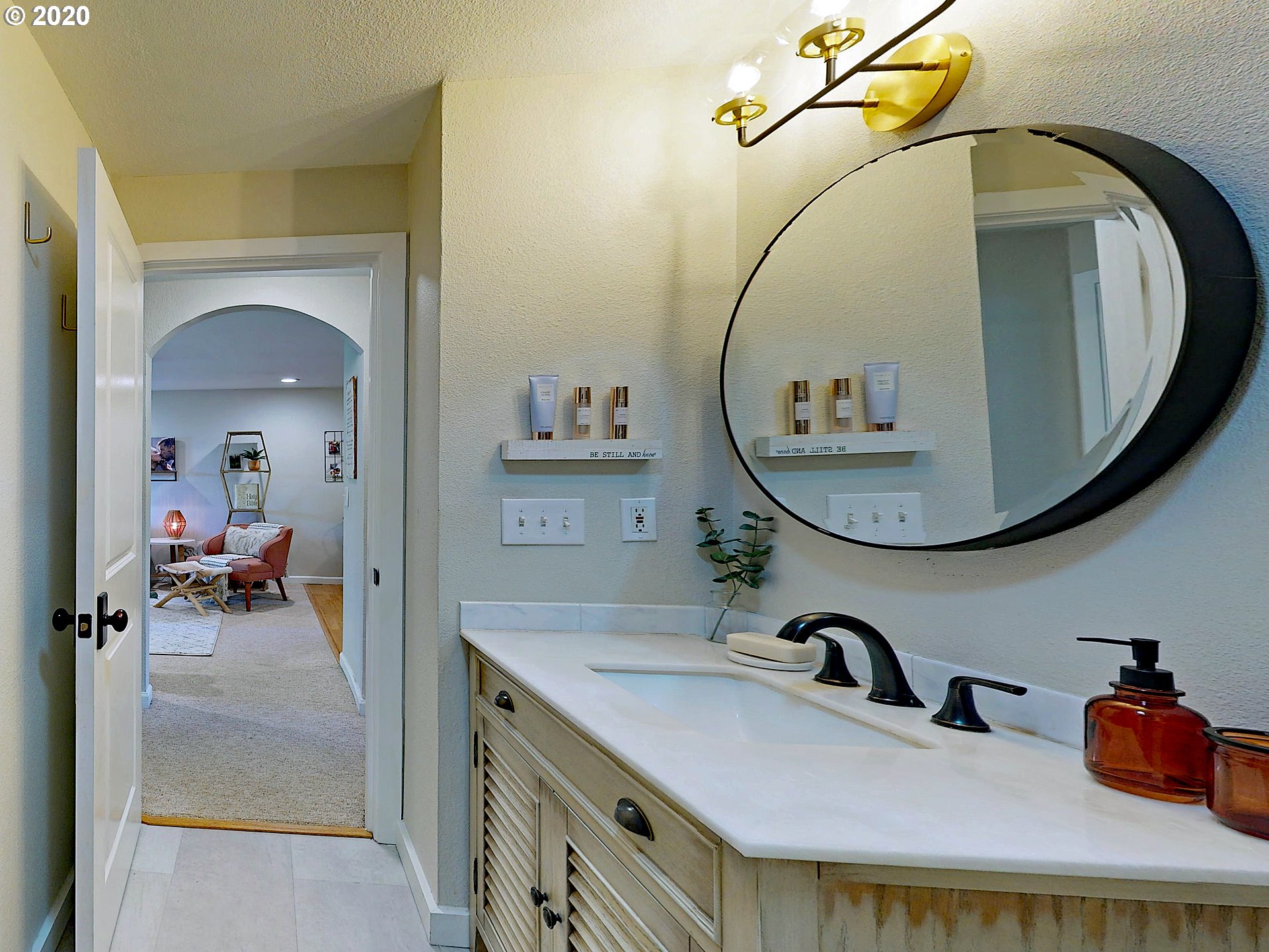12616 Northwest Barnes Road, Unit 1 Portland, OR 97229 - Photo 15 of 32 Gallery Image 15