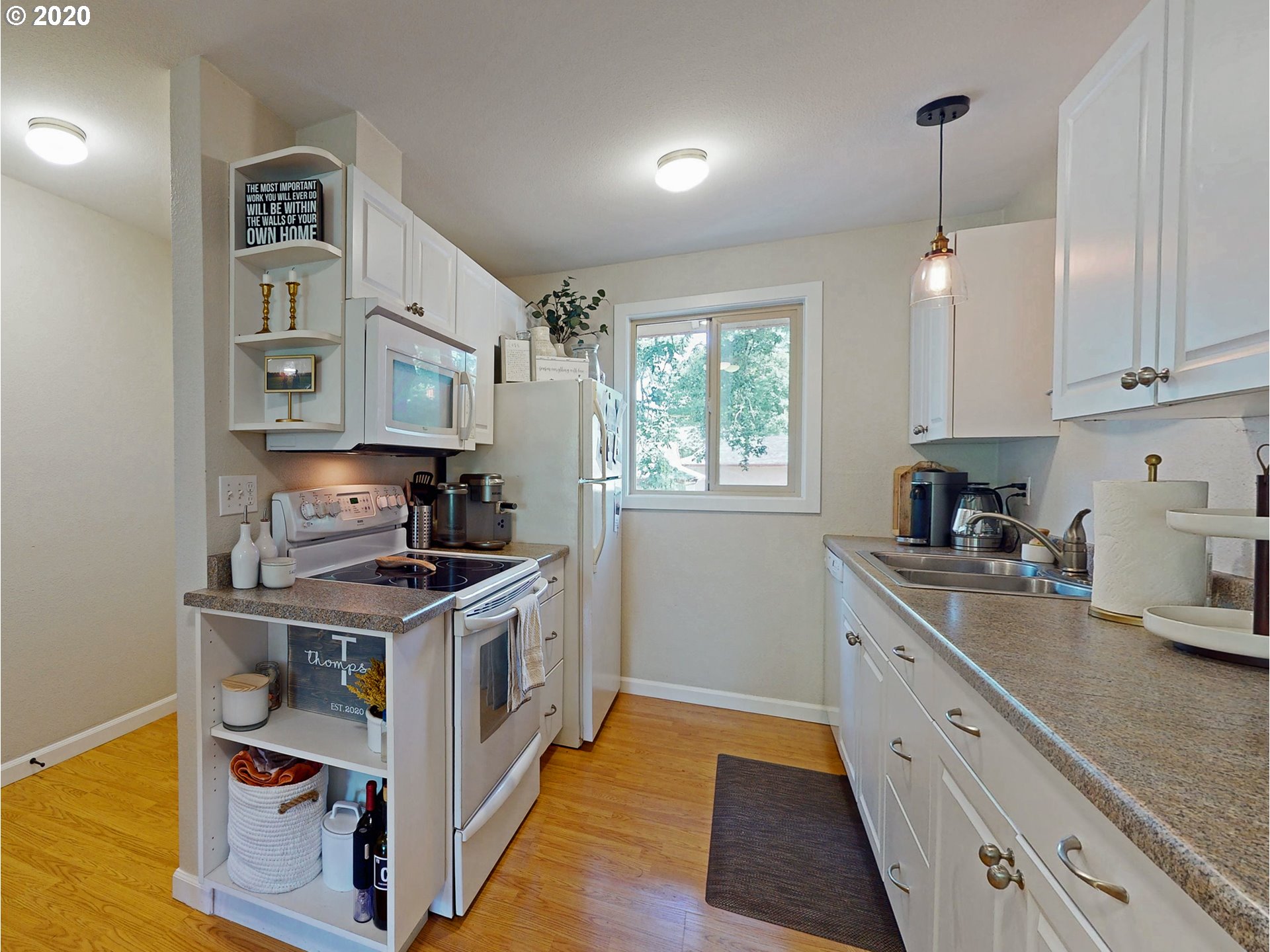 12616 Northwest Barnes Road, Unit 1 Portland, OR 97229 - Photo 3 of 32 Gallery Image 3