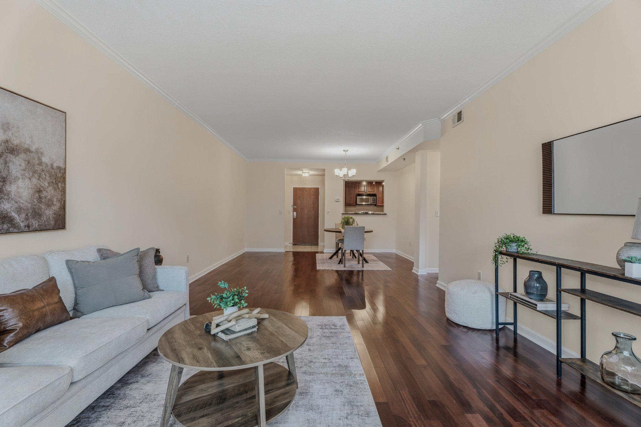 960 Fell Street, Unit 308 Baltimore, MD 21231 - Photo 15 of 38 Bright & open living area