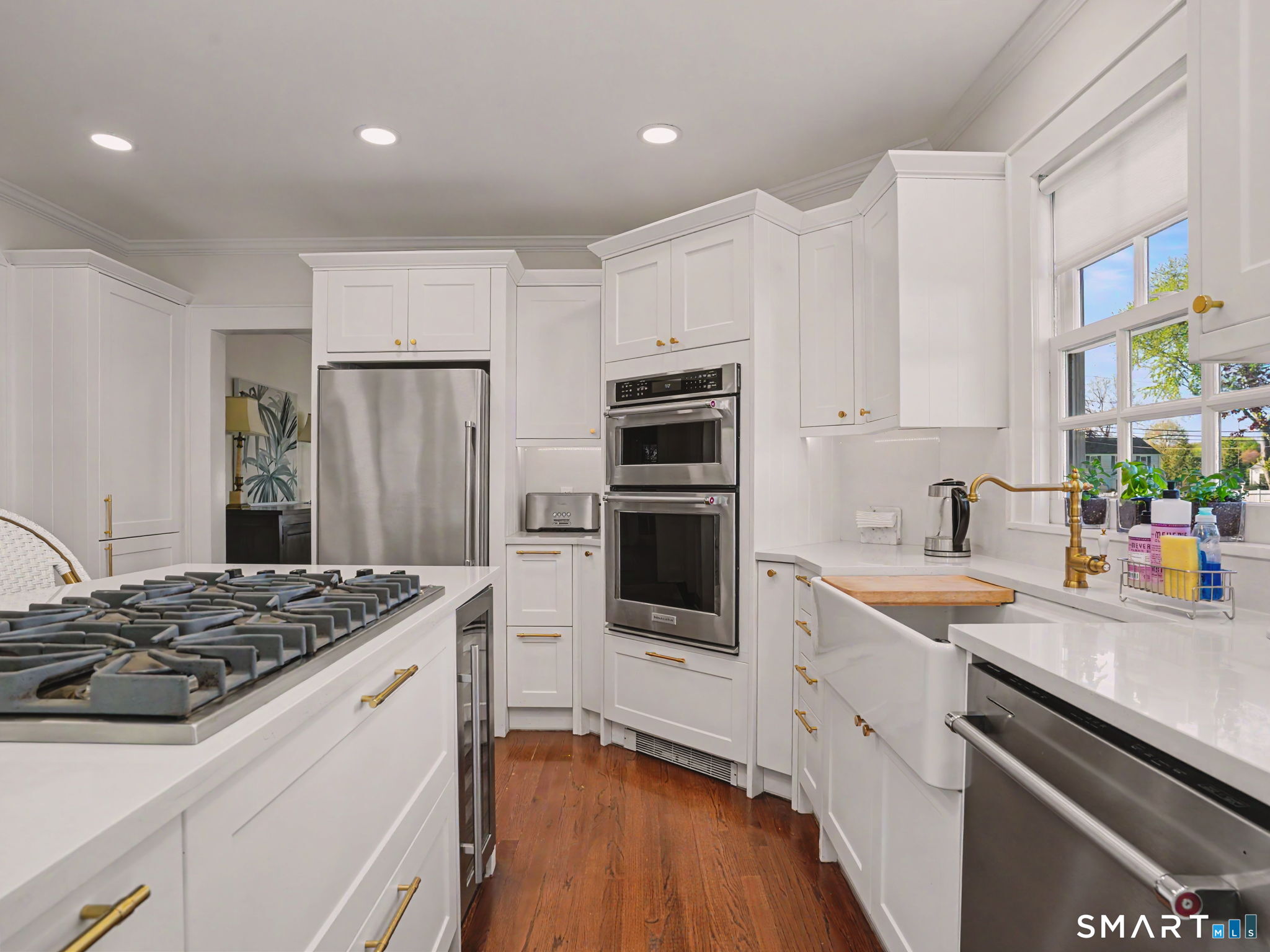 280 Mill Hill Road Fairfield, CT 06890 - Photo 8 of 35