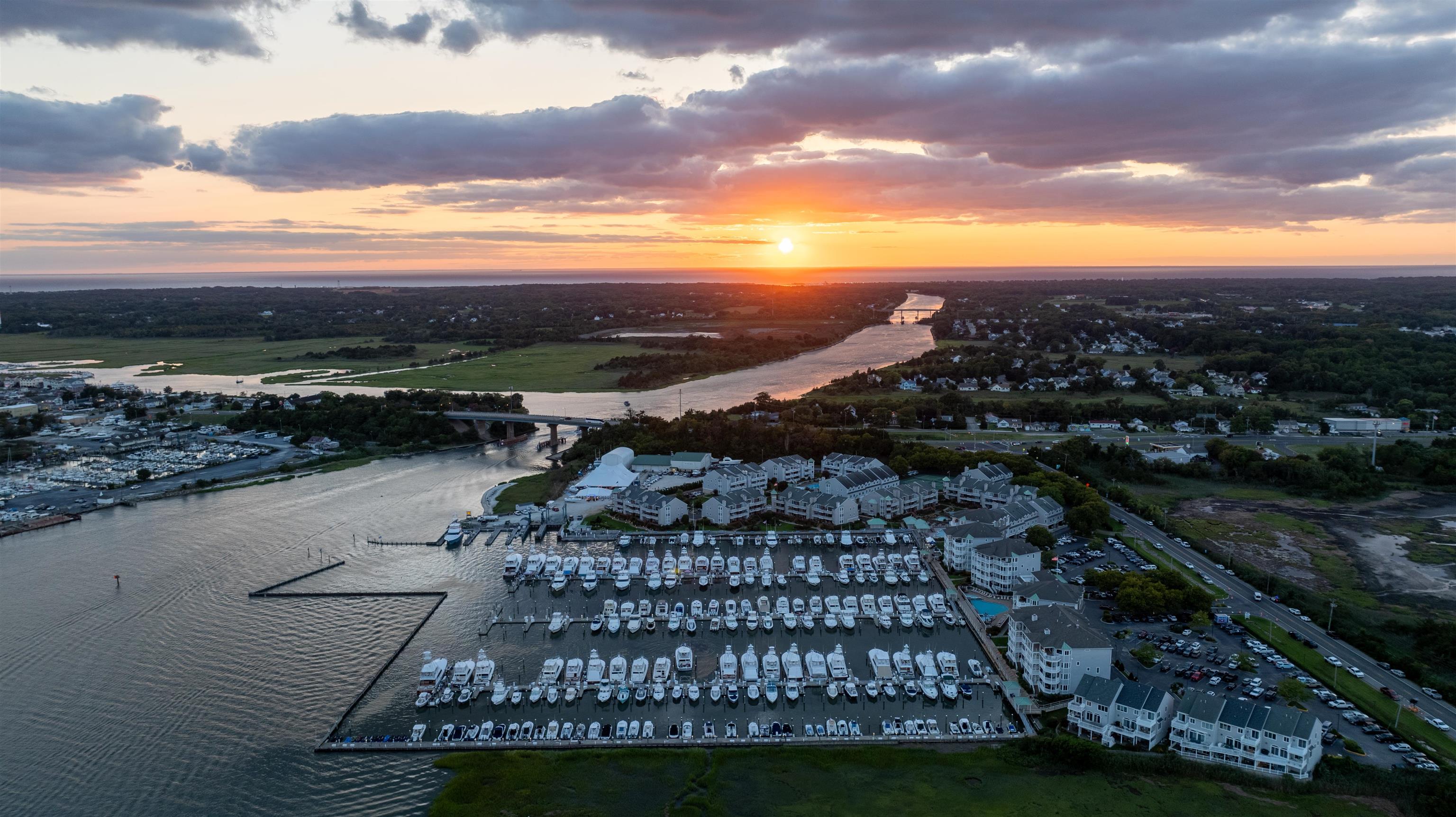 902 Ocean, Unit 106 Cape May, NJ 08204 - Photo 7 of 33 a view of a city