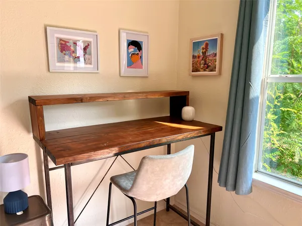 $2,300 | 4615 Ribbecke Avenue, Austin, TX 78721