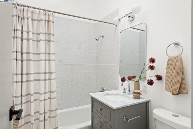 $1,298,000 | 121 Beachview Avenue, Pacifica, CA 94044