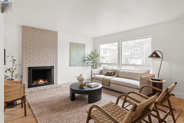 $1,298,000 | 121 Beachview Avenue, Pacifica, CA 94044