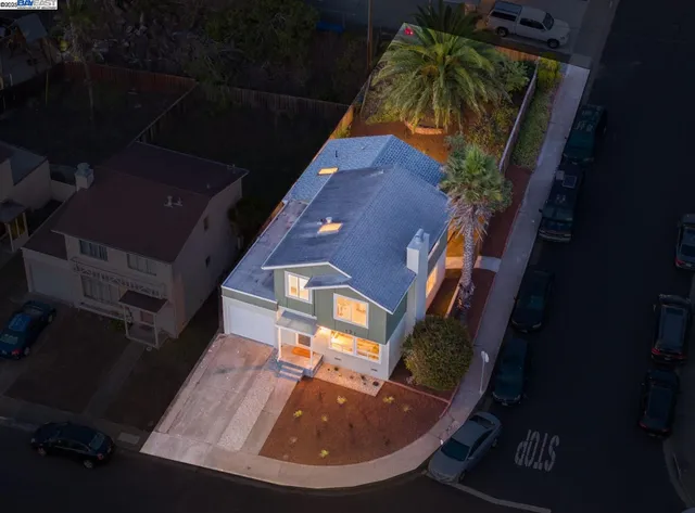 $1,298,000 | 121 Beachview Avenue, Pacifica, CA 94044