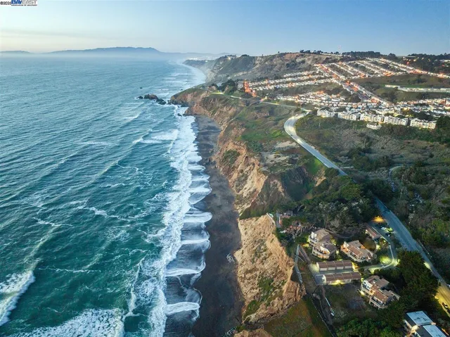 $1,298,000 | 121 Beachview Avenue, Pacifica, CA 94044