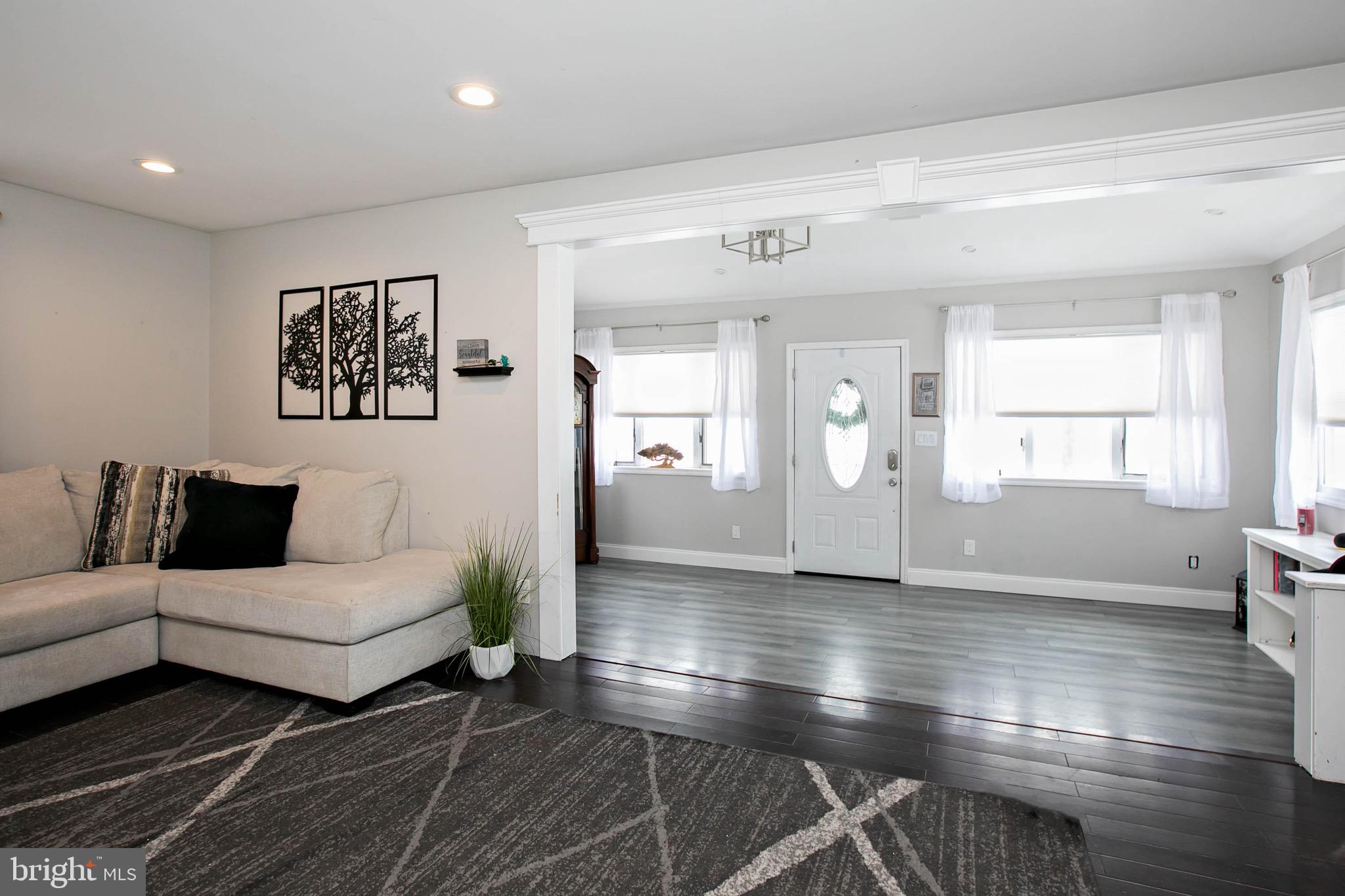 107 Oxford Road Cinnaminson, NJ 08077 - Photo 8 of 32 Gallery Image 8